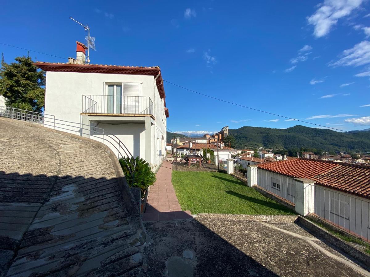 Can Costa Olot Bagian luar foto