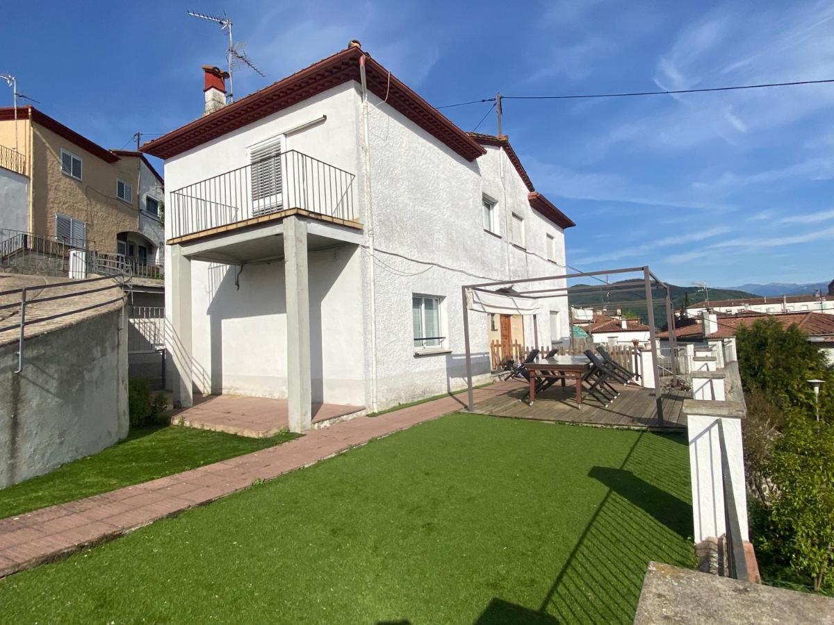 Can Costa Olot Bagian luar foto