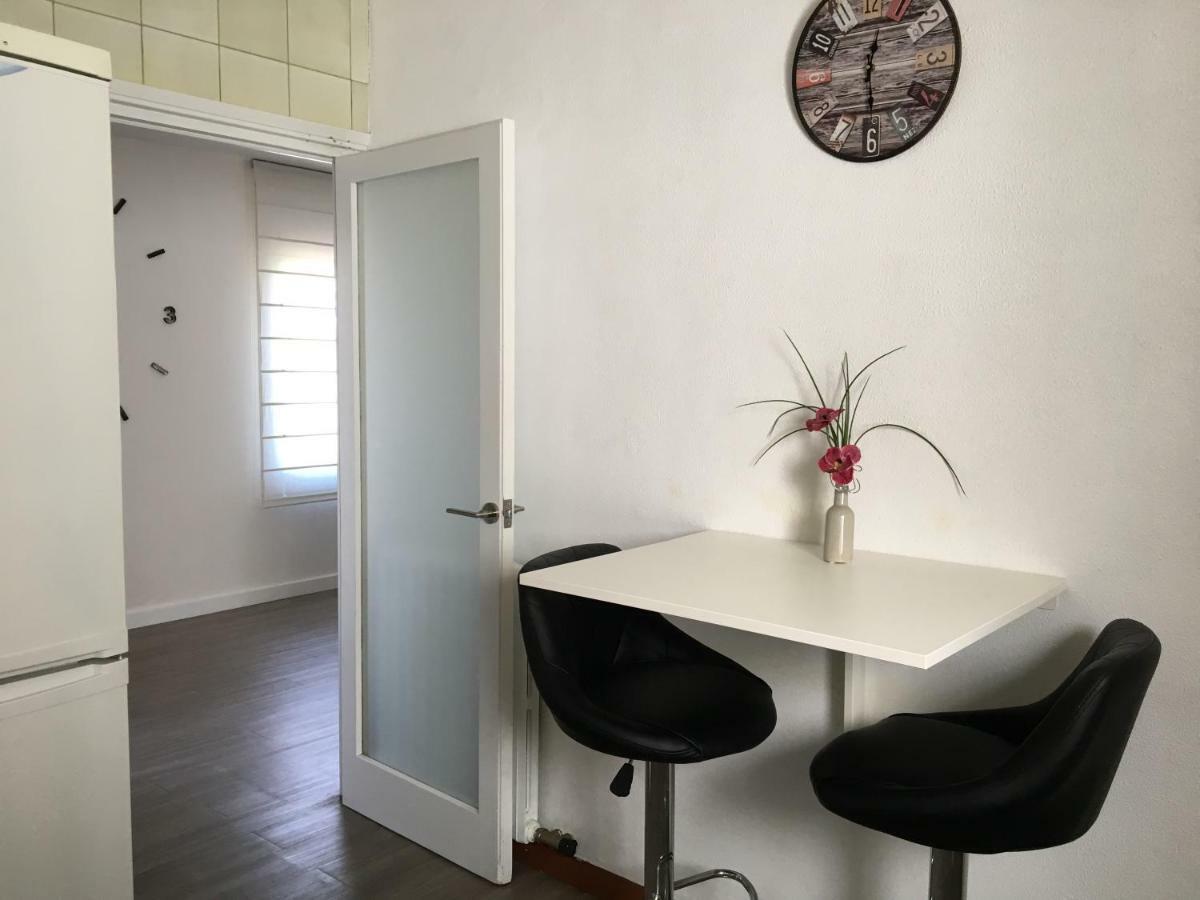 Can Costa Olot Bagian luar foto